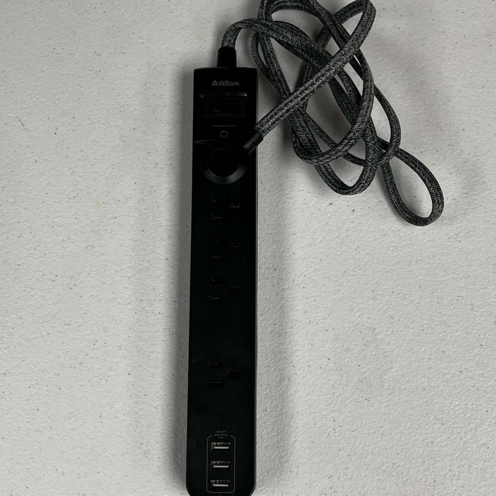 Black Power Strip Surge Protector with 3 USB Ports